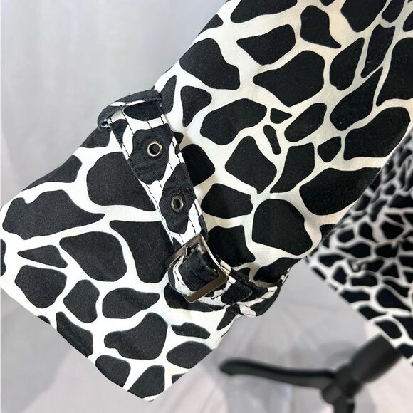 Black and white giraffe animal print trench coat size medium - Picture 4 of 8